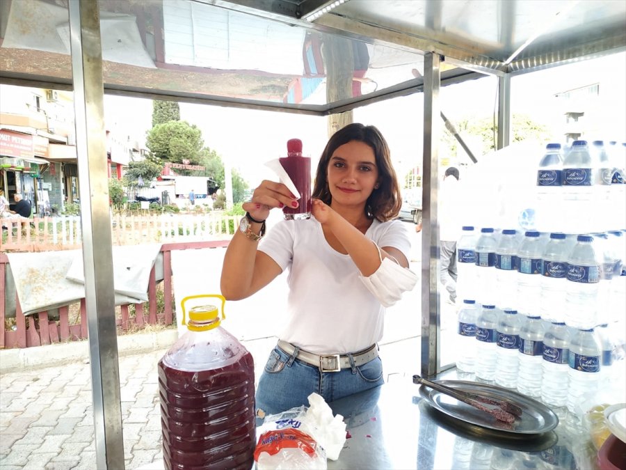 Mersinli 16 Yaşındaki İlke Tek Eliyle Aile Ekonomisine Katkı İçin Çalışıyor