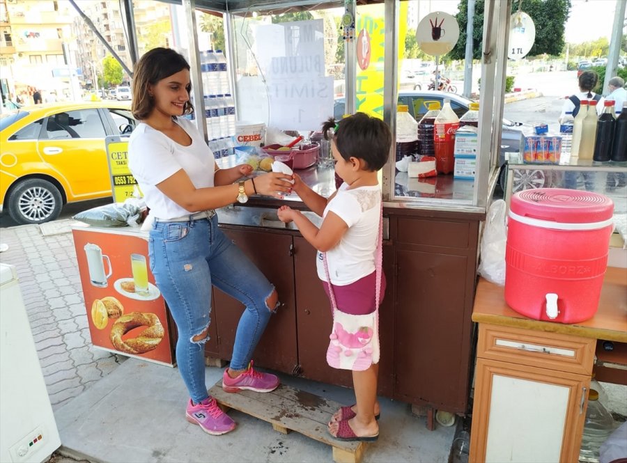 Mersinli 16 Yaşındaki İlke Tek Eliyle Aile Ekonomisine Katkı İçin Çalışıyor