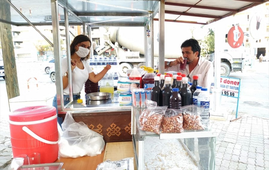 Mersinli 16 Yaşındaki İlke Tek Eliyle Aile Ekonomisine Katkı İçin Çalışıyor