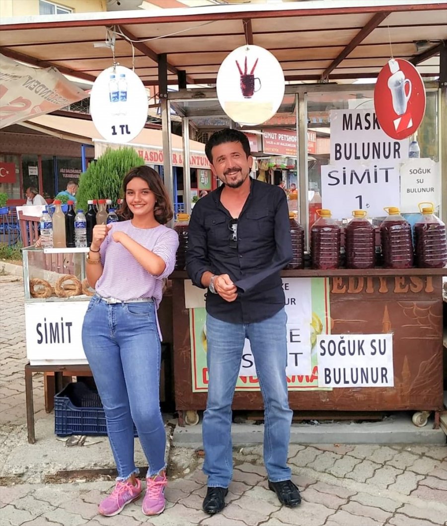 Mersinli 16 Yaşındaki İlke Tek Eliyle Aile Ekonomisine Katkı İçin Çalışıyor