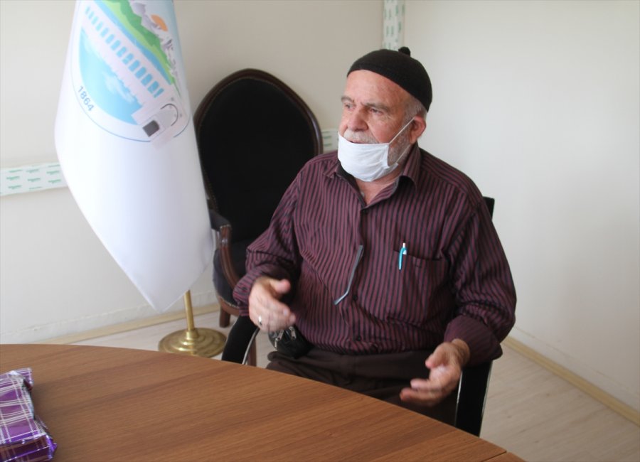 Emekli Maaşını İhtiyaç Sahibi İlkokul Öğrencisine Tablet Alınması İçin Bağışladı