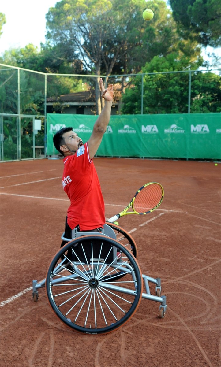 Kortların Paralimpik Yıldızı Uğur Altınel'in Hedefi Olimpiyat Kotası Almak: