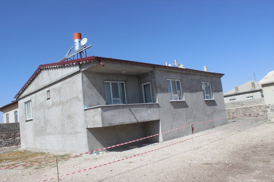 Konya'da Obruk Riskine Karşı Bir Ev Tahliye Edildi