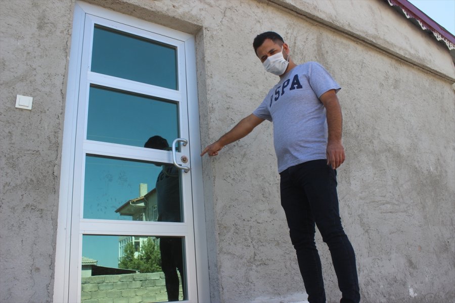 Konya'da Obruk Riskine Karşı Bir Ev Tahliye Edildi