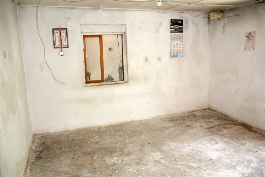 Mersin'de Evden Hırsızlık İddiası