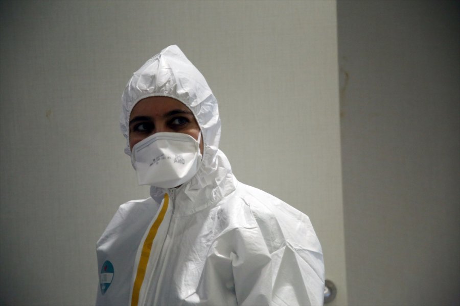 Doktorlar Kovid-19'la Savaşı Anlatıyor - 