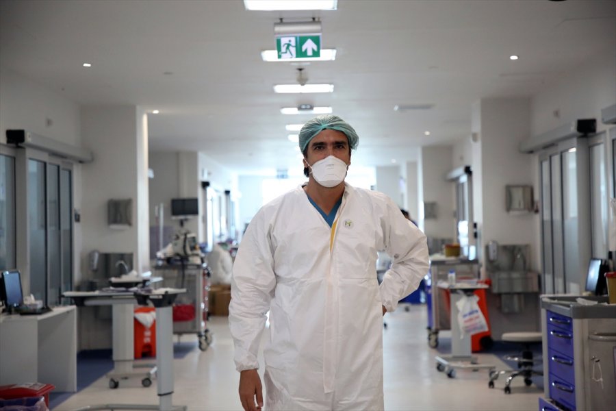 Doktorlar Kovid-19'la Savaşı Anlatıyor - 