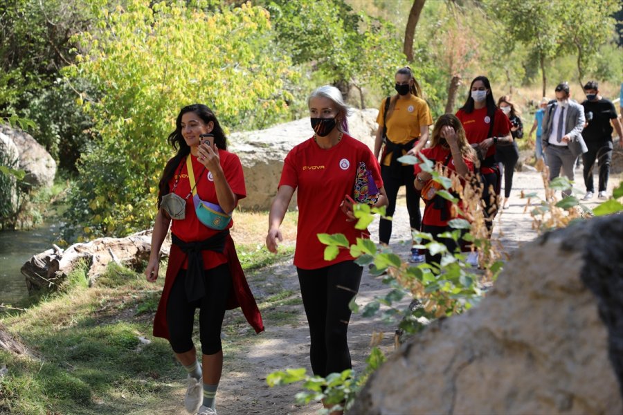 Galatasaray Hdı Sigorta Kadın Voleybol Takımı'ndan Ihlara Vadisi'ne Ziyaret