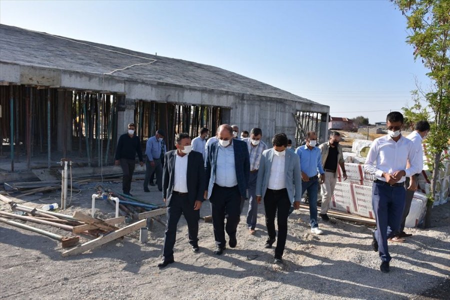 Karapınar Kaymakamı Murat, Mahalle Gezilerinde Vatandaşlarla Bir Araya Geldi