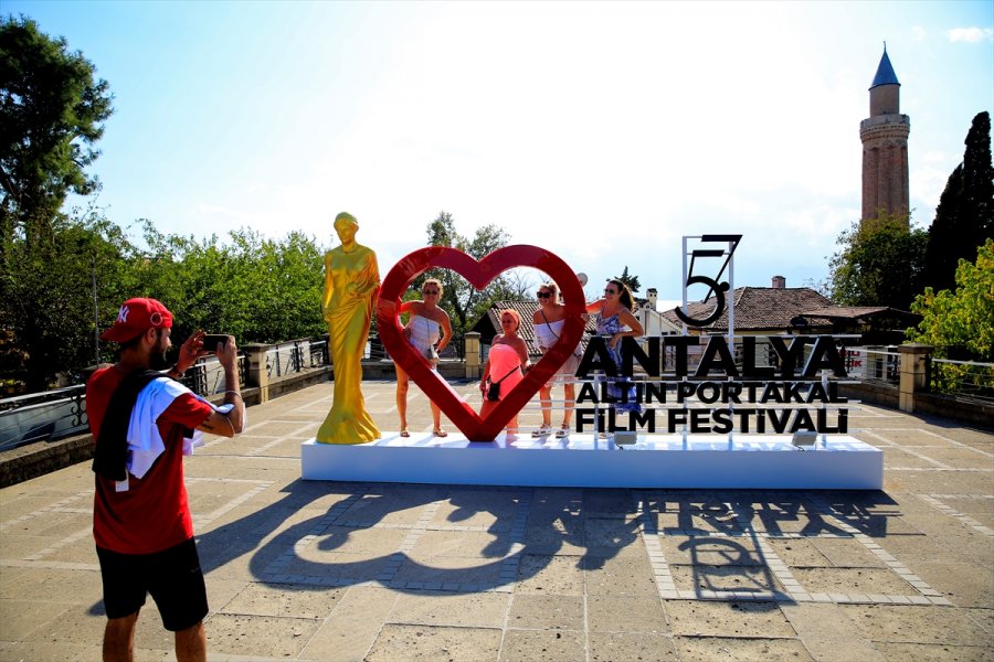 Altın Portakal Film Festivali Platformlarına Turistler İlgi Gösteriyor