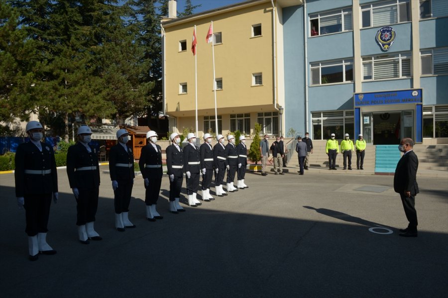 Emniyet Genel Müdürü Aktaş Eskişehir'deki Sertifika Töreninde Polislere Seslendi: