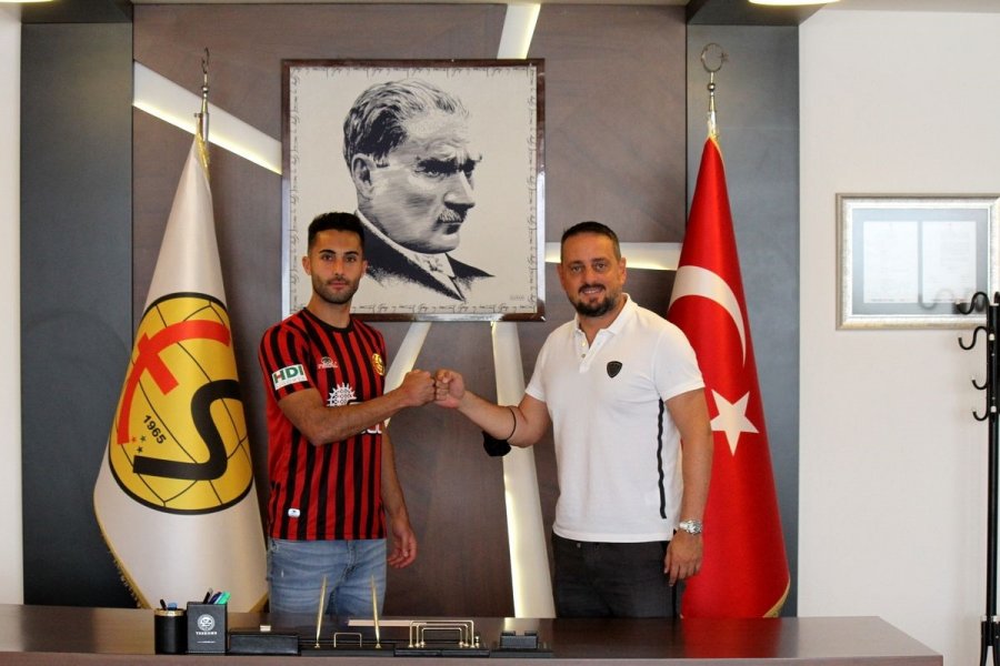 Eskişehirspor, Mevlüt Çelik Ve Kaan Gül'le Sözleşme Yeniledi