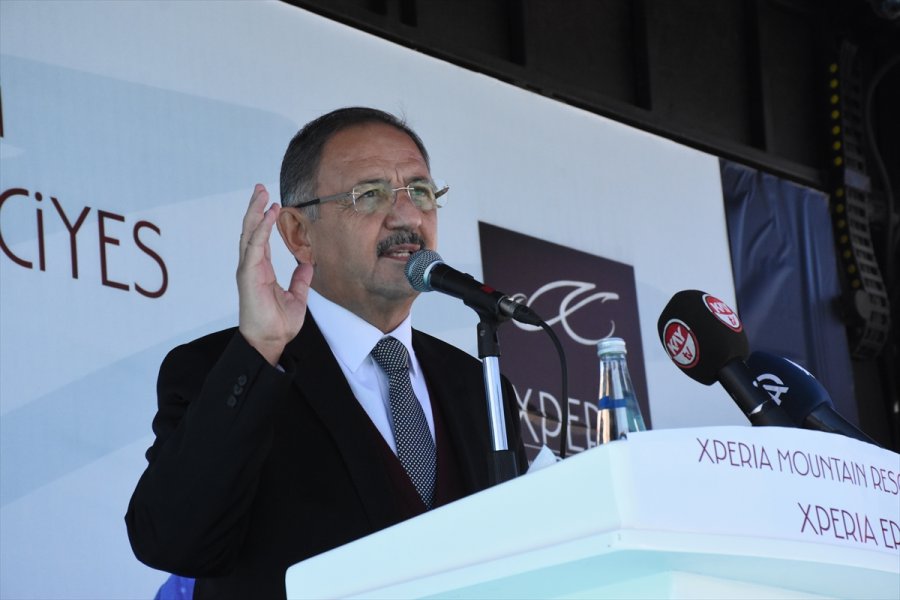 Ak Parti'li Özhaseki Erciyes'te Otel Temel Atma Töreninde Konuştu: