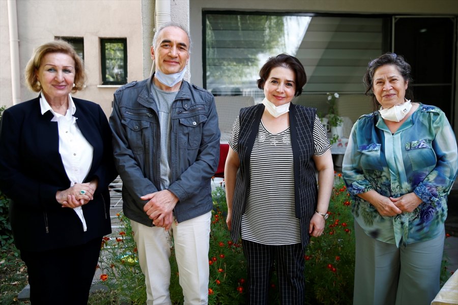Azerbaycanlı Akademisyenlerin Gözü Kulağı Ülkelerinde