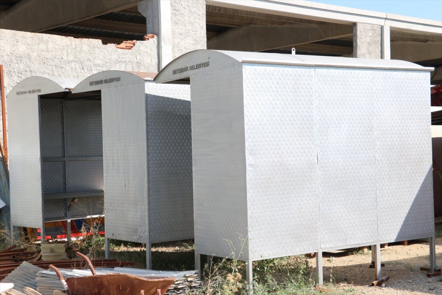 Beyşehir Belediyesi Kamelya, Bank Ve Otobüs Durağı Üretiyor