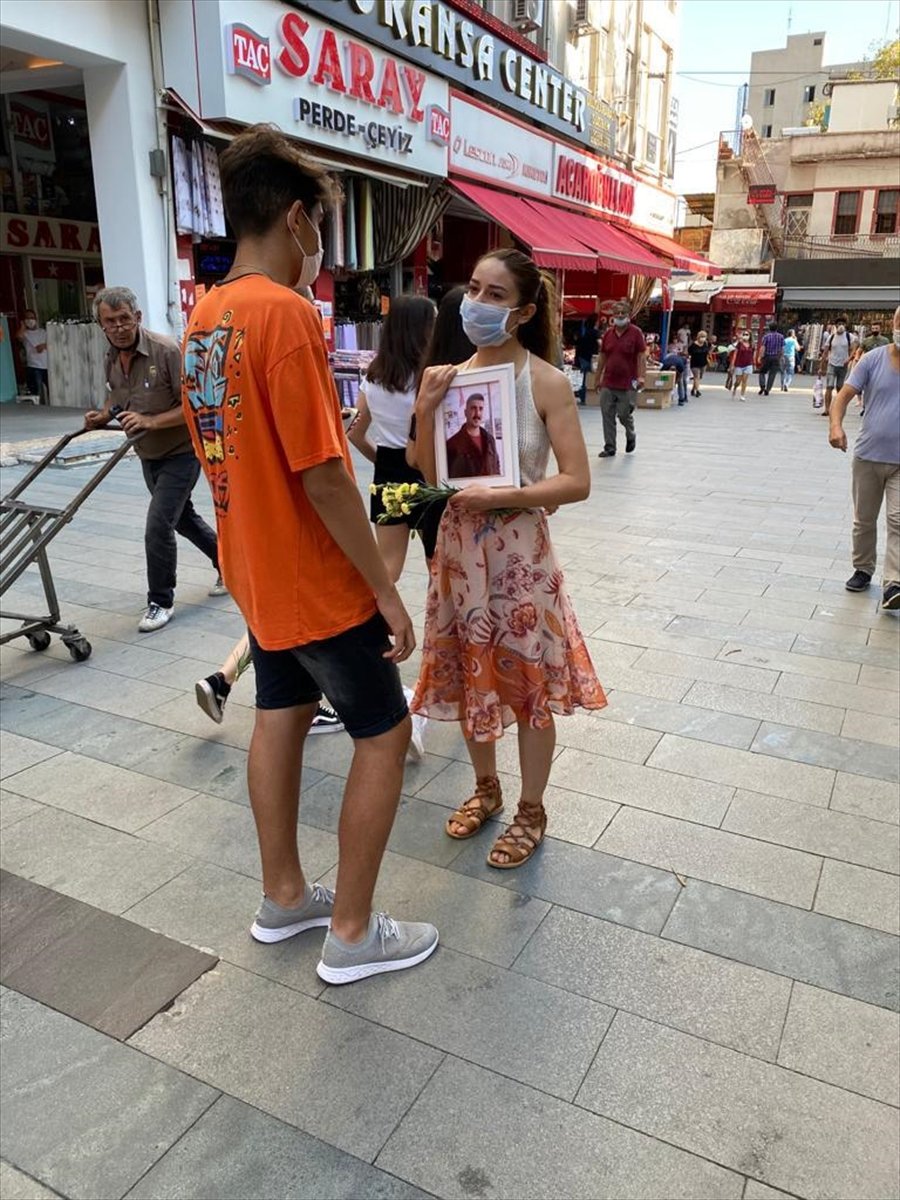 Kazada Ölen Genç Doğum Gününde Çiçek Ve Çikolata Dağıtılarak Anıldı