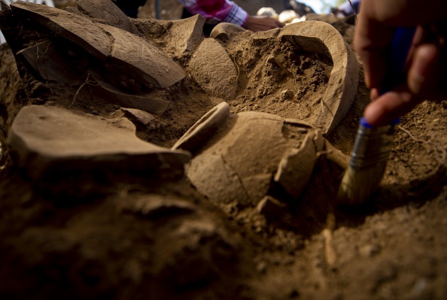 Patara'da 2 Bin 400 Yıllık 