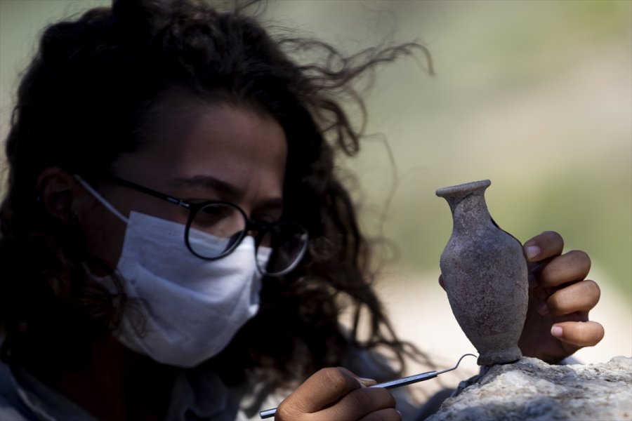 Patara'da 2 Bin 400 Yıllık 