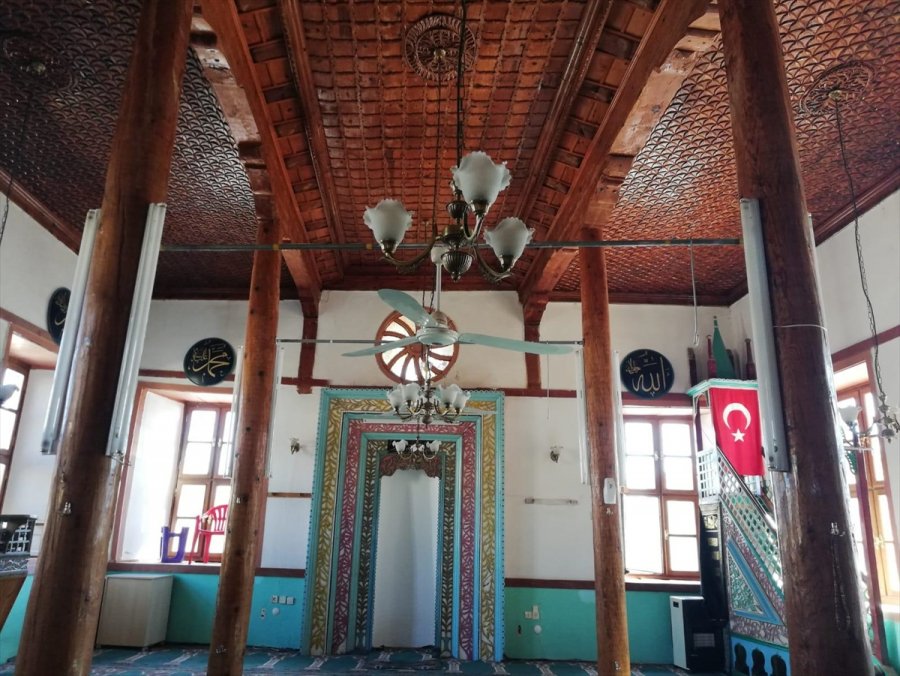 Hüyük'teki Tarihi Cami Restore Edilecek