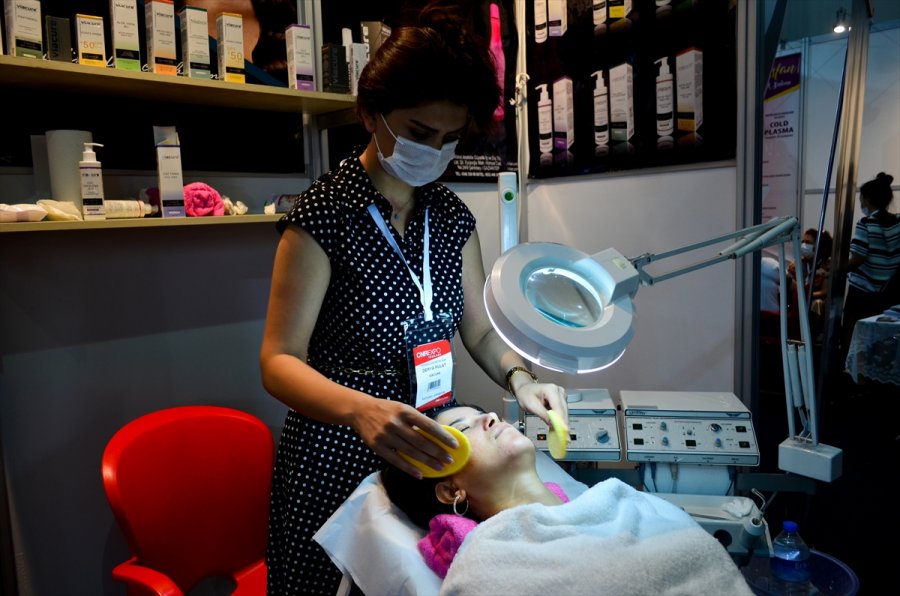 Mersin Kozmetik, Güzellik Ve Kişisel Bakım Ürünleri Fuarı'na Yoğun İlgi