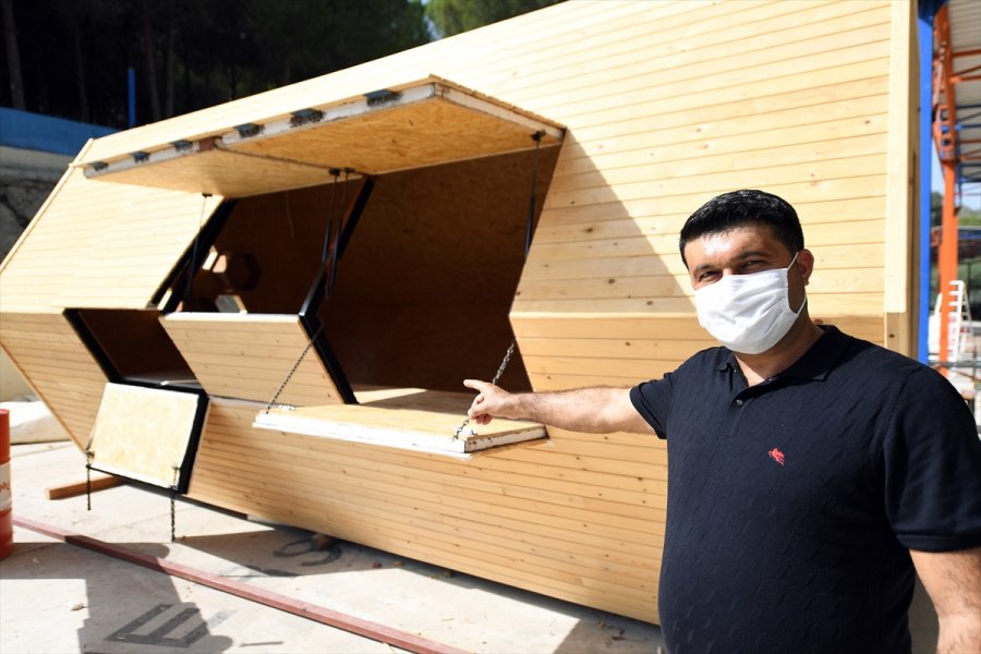 Arıcılara Geri Dönüşüm Malzemelerden Petek Görünümlü 