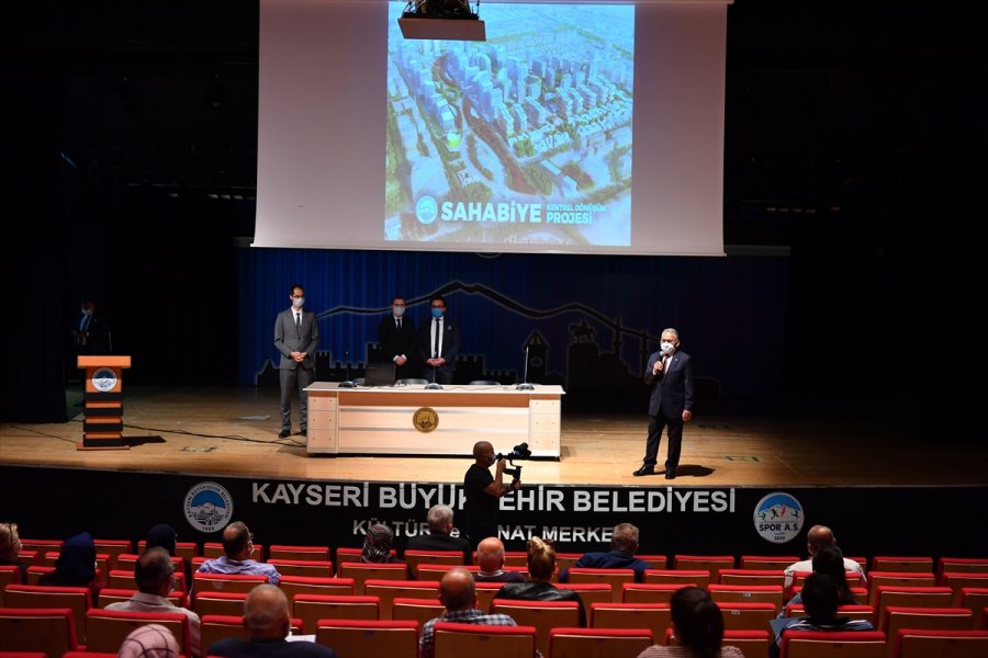 Başkan Büyükkılıç, Sahabiye Projesi'nin Hak Sahipleriyle Bir Araya Geldi