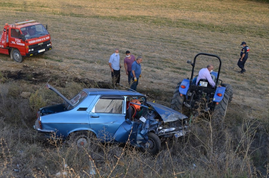 Konya'da İki Otomobil Çarpıştı: 9 Yaralı