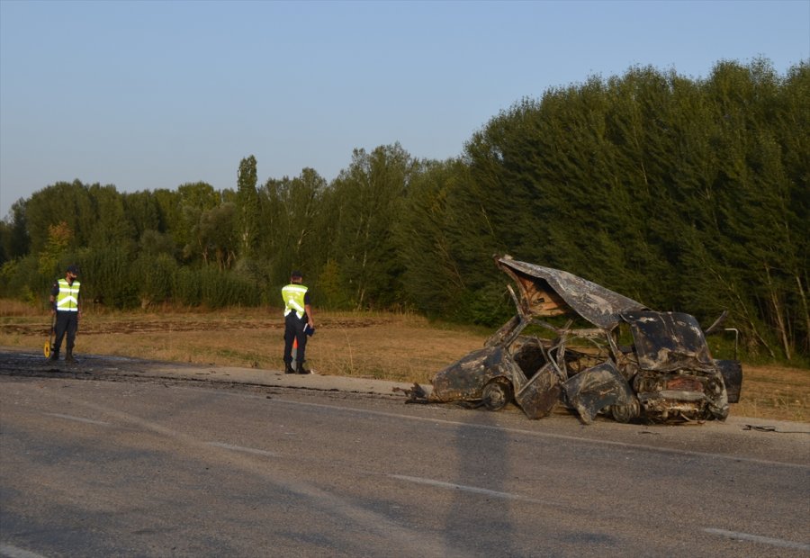 Konya'da İki Otomobil Çarpıştı: 9 Yaralı