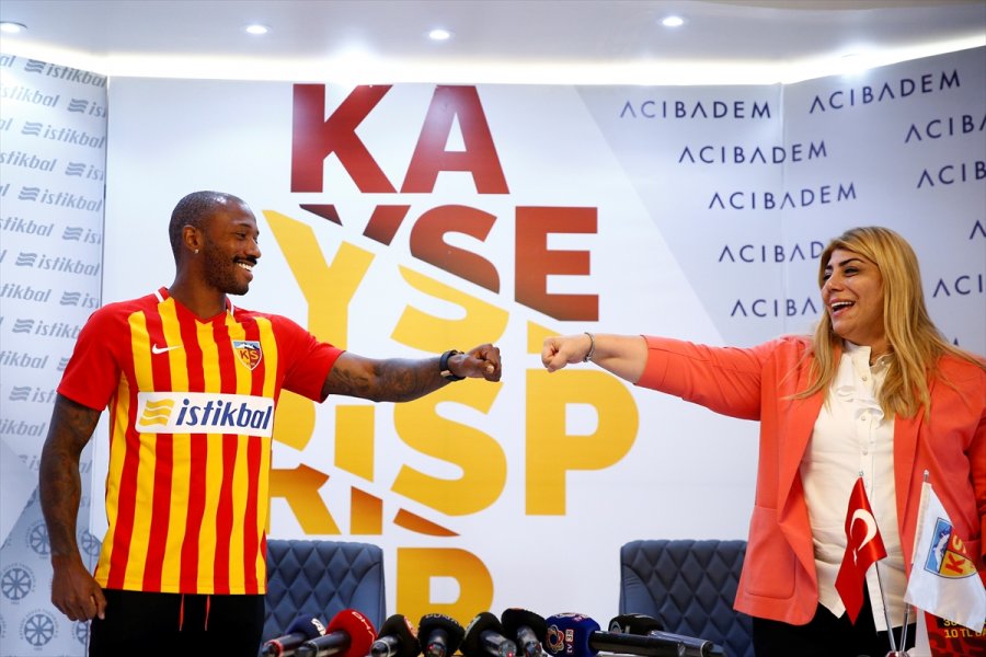 Kayserispor, Manuel Fernandes'le Sözleşme İmzaladı
