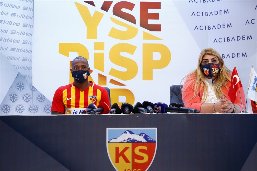 Kayserispor, Manuel Fernandes'le Sözleşme İmzaladı