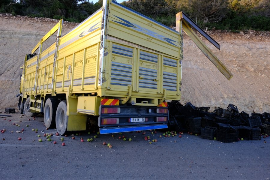 Mersin'de Trafik Kazası: 1 Ölü