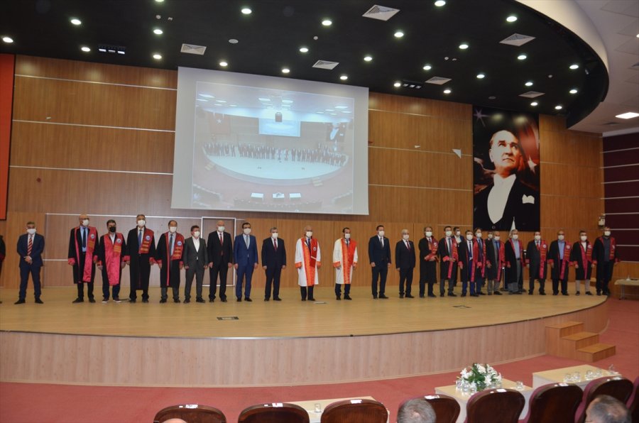 Tbmm Plan Ve Bütçe Komisyonu Başkanı Elvan, Karaman'da Akademik Yıl Açılış Törenine Katıldı