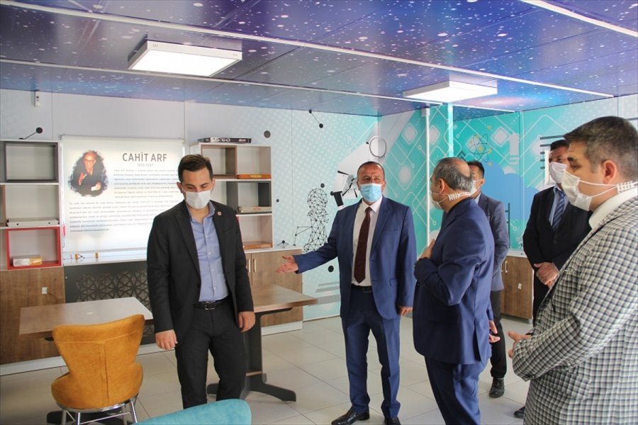 Kaymakam Şahin Ve Başkan Koçer Okulları Ziyaret Etti