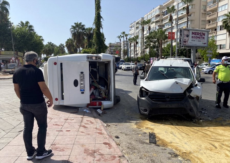 Mersin'de Devrilen Minibüsteki 3 Yolcu Yaralandı