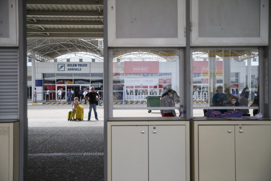 Antalya Havalimanı 179 Rotadan 7 Milyon Yolcuyu Ağırladı