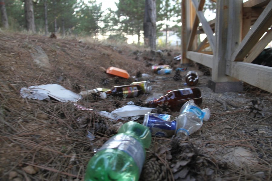 Beyşehir'de Çevre Gönüllüleri Doğayı Temizleyebilmek İçin Birbiriyle Yarışıyor