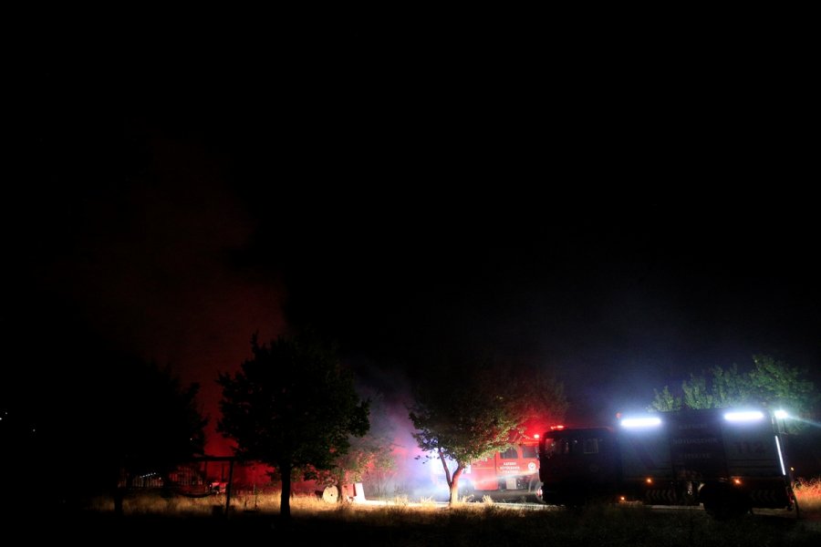 Kayseri'de Evde Çıkan Yangın Hasara Neden Oldu
