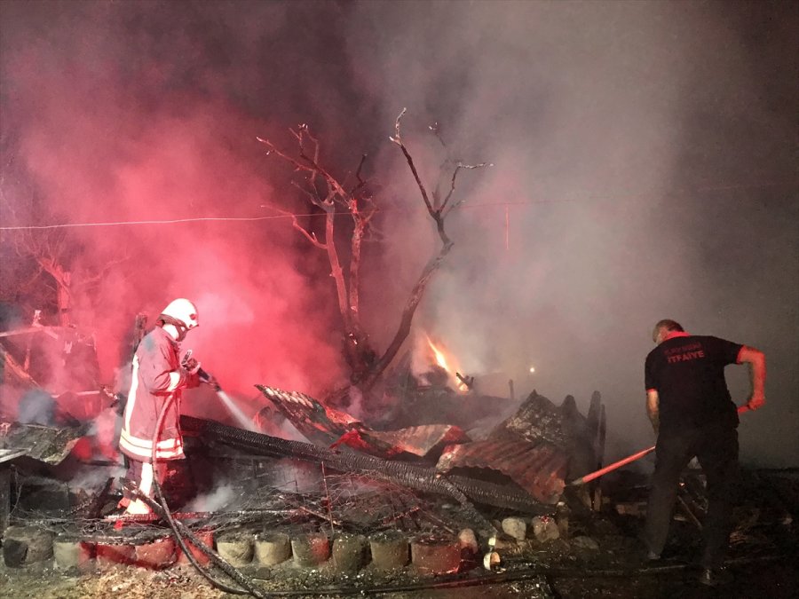 Kayseri'de Evde Çıkan Yangın Hasara Neden Oldu