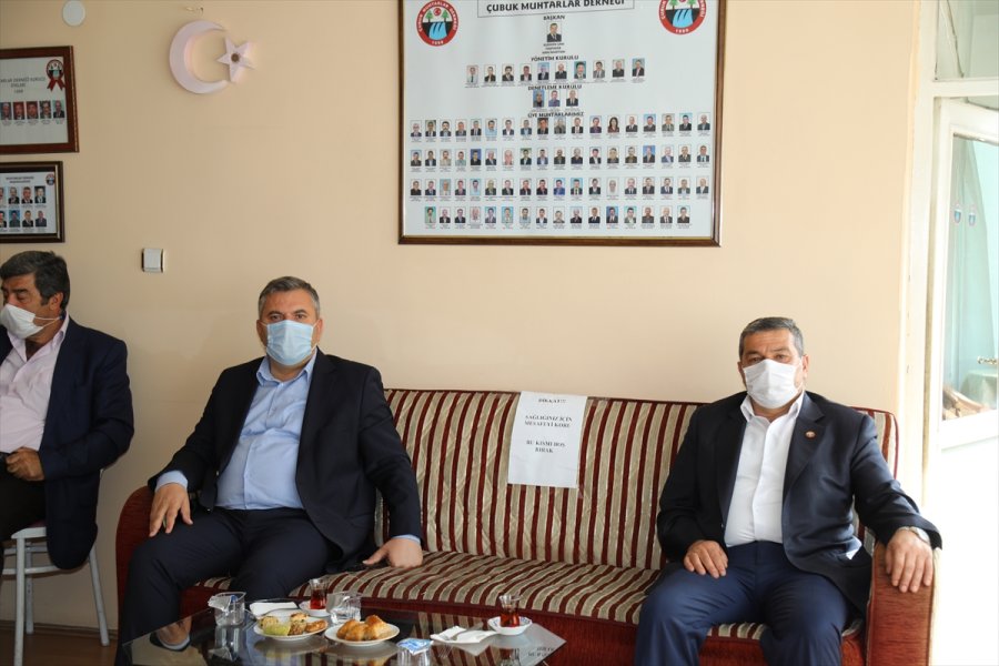 Çubuk Belediye Başkanı Demirbaş, Muhtarlarla Bir Araya Geldi