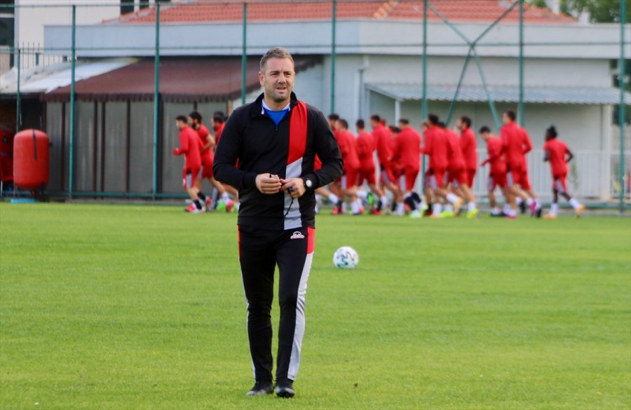 Eskişehirspor Ligde Kalmak İçin Mücadele Verecek