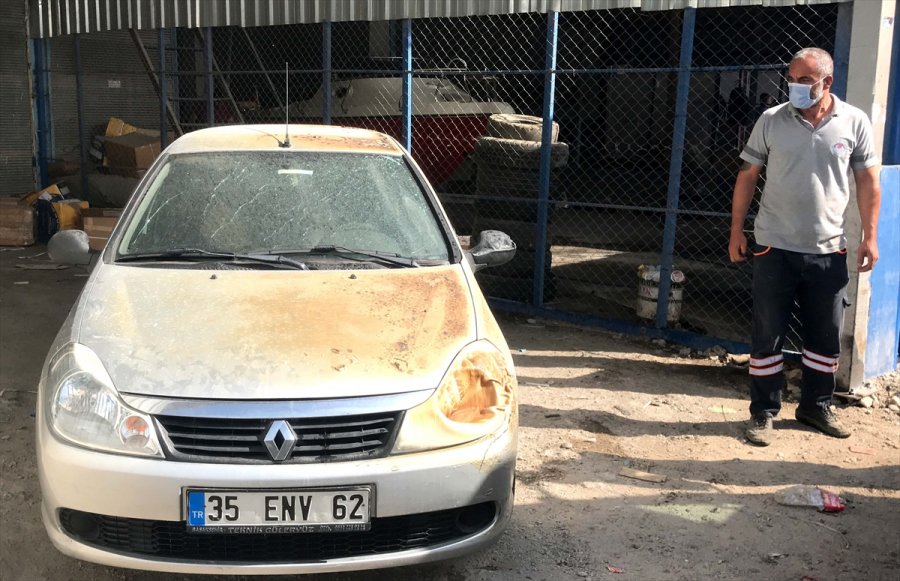 Mersin'de Sanayi Sitesinde Çıkan Yangında 4 İş Yeri Ve 4 Araçta Hasar Oluştu