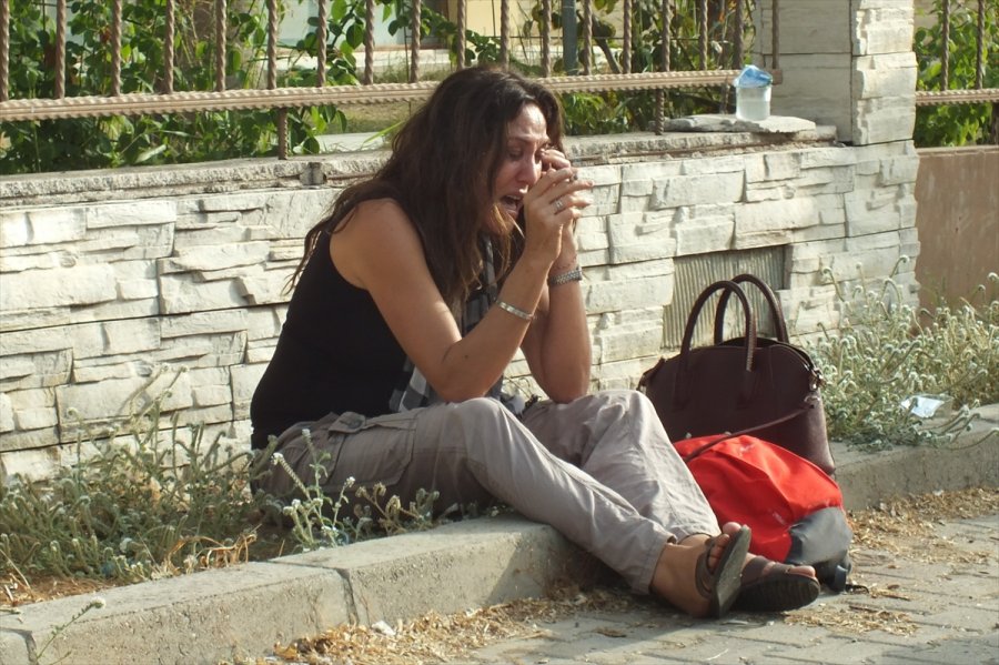 Otobüste Kalp Krizi Geçiren Emekli Emniyet Müdürü, Hayatını Kaybetti