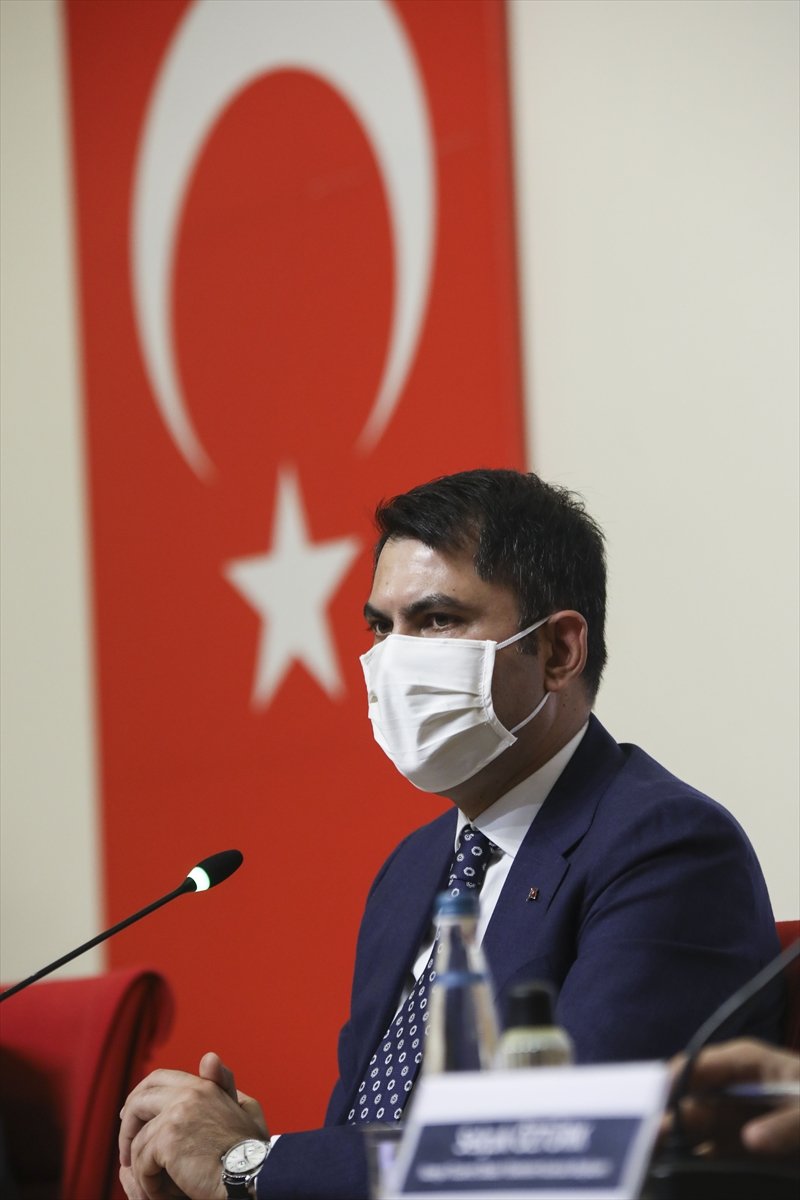 Bakan Kurum, Konya Ticaret Odası Meclis Üyeleriyle Bir Araya Geldi: