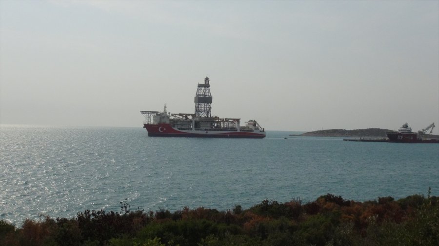 Kanuni Sondaj Gemisinin Mersin'deki