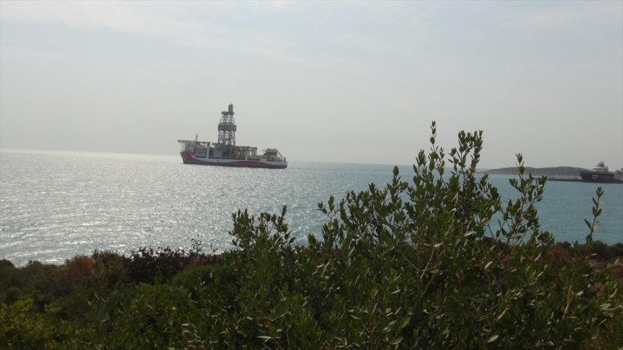 Kanuni Sondaj Gemisinin Mersin'deki