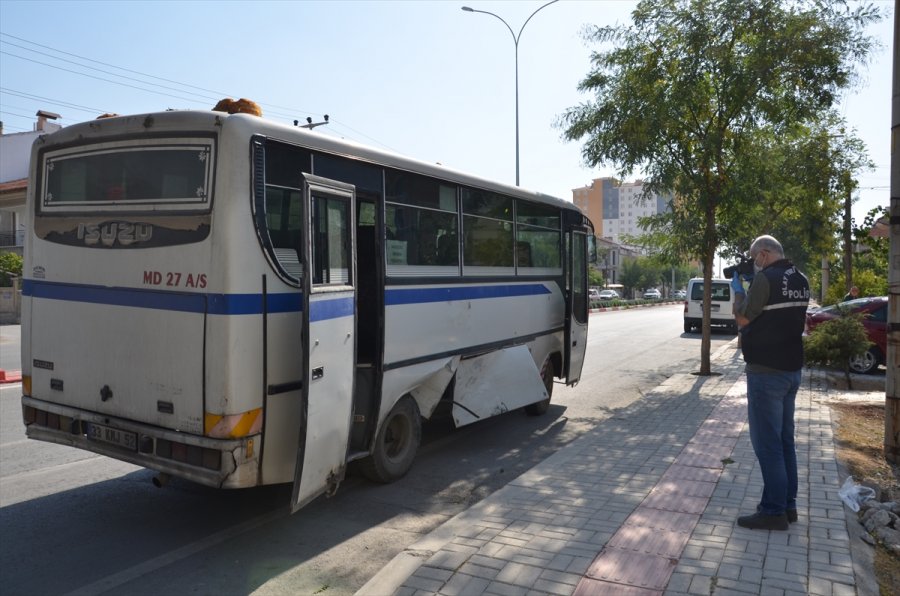 Karaman'da Midibüs İle Motosiklet Çarpıştı: 2 Yaralı