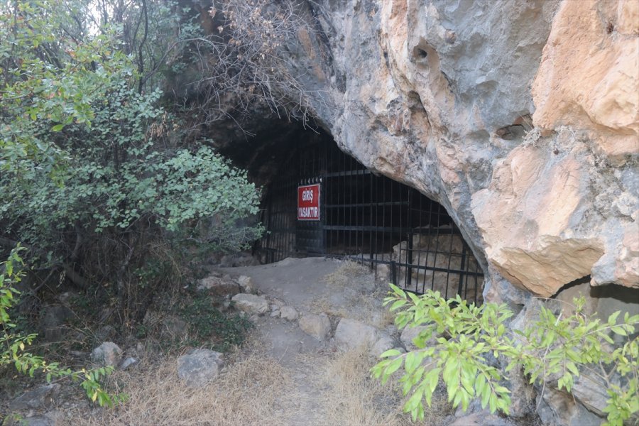 Mağara Duvarında 1700 Yıllık