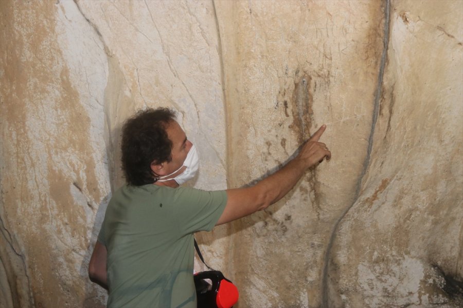 Mağara Duvarında 1700 Yıllık