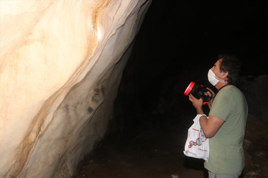 Mağara Duvarında 1700 Yıllık