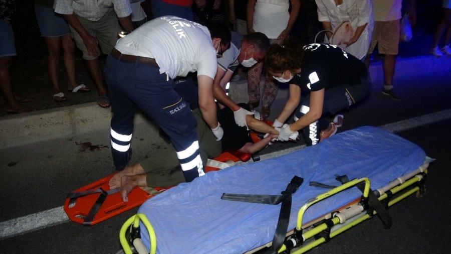 Mersin'de Otomobilin Çarptığı Kadın Yaralandı